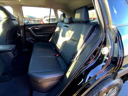 Used 2024 Toyota RAV4 XLE Premium image 39