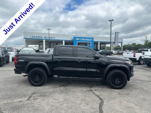 Used 2024 Chevrolet Colorado Trail Boss w/ Advanced Trailering Package AWD/4WD image 2