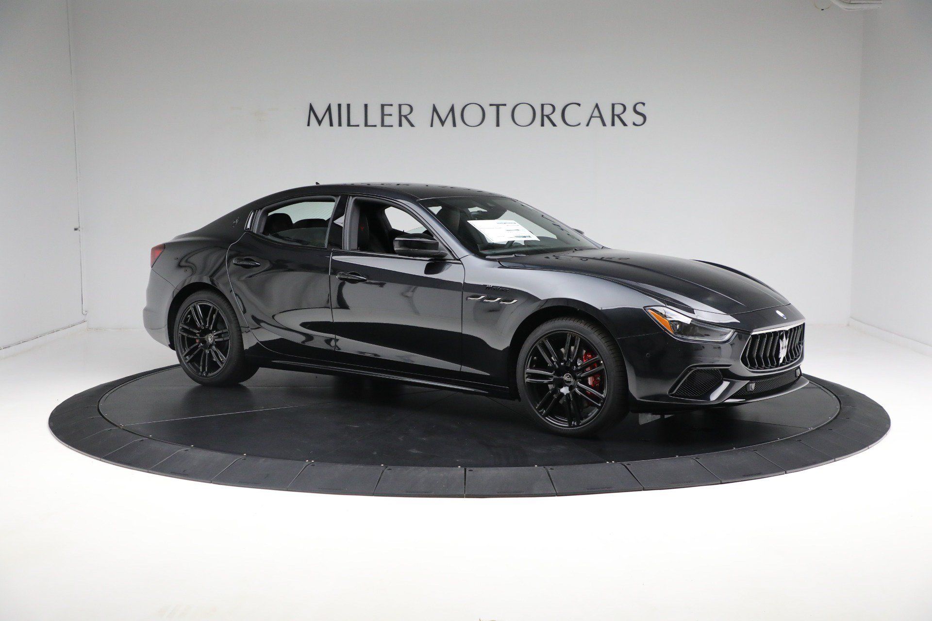 Certified 2024 Maserati Ghibli Modena Q4 AWD/4WD image 19
