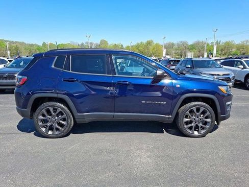 Certified 2021 Jeep Compass Latitude w/ Sun and Sound Group AWD/4WD image 9
