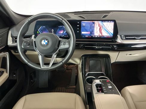 Certified 2025 BMW X1 xDrive28i w/ Technology Package image 13
