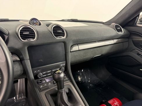 Certified 2024 Porsche 718 Cayman GT4 RS image 23