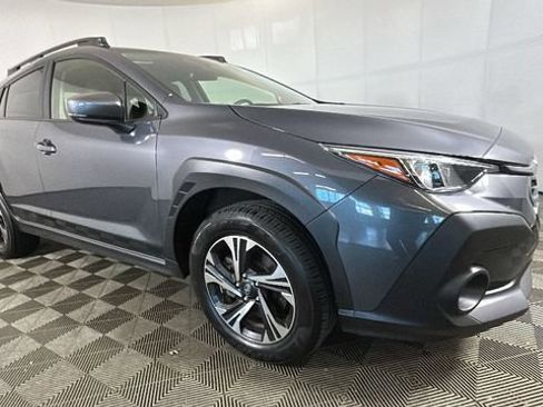 Used 2024 Subaru Crosstrek 2.0i Premium AWD/4WD image 2