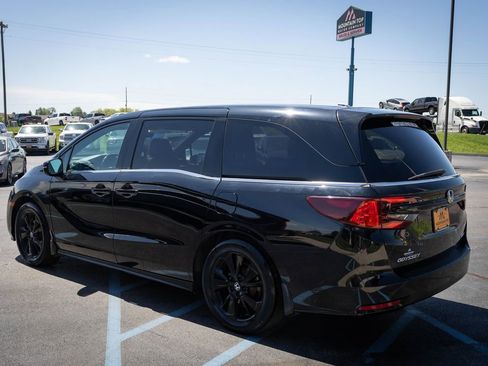 Used 2023 Honda Odyssey Sport image 7