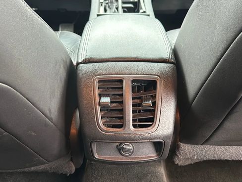 Used 2016 Ford Taurus Limited image 28