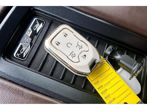 Used 2016 Chevrolet Suburban LTZ image 14