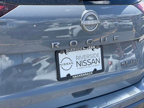 Certified 2025 Nissan Rogue SL w/ SL Premium Package AWD/4WD image 31