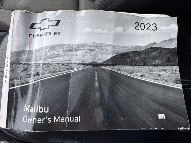 Used 2023 Chevrolet Malibu LT FWD image 21