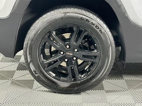 Used 2023 GMC Terrain AT4 image 15