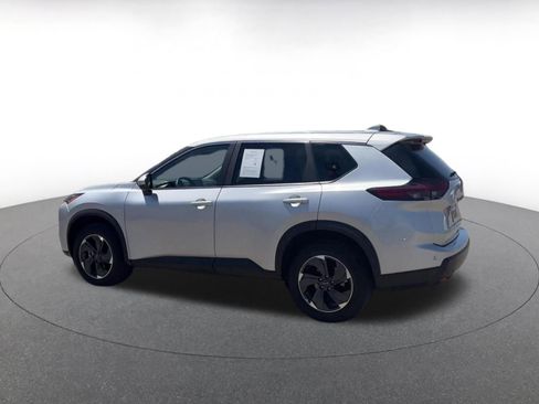Used 2025 Nissan Rogue SV FWD image 10