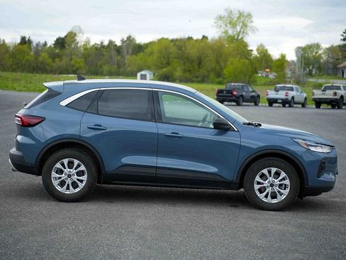 Used 2023 Ford Escape Active AWD/4WD image 4