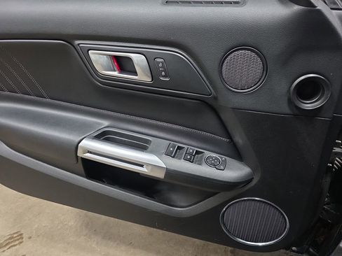 Used 2021 Ford Mustang Premium image 25