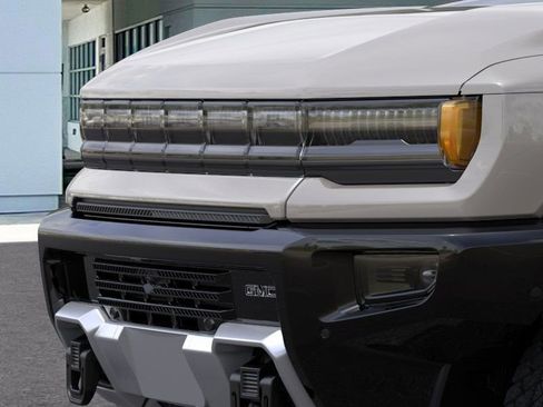New 2026 GMC Hummer EV 4x4 Crew Cab image 21