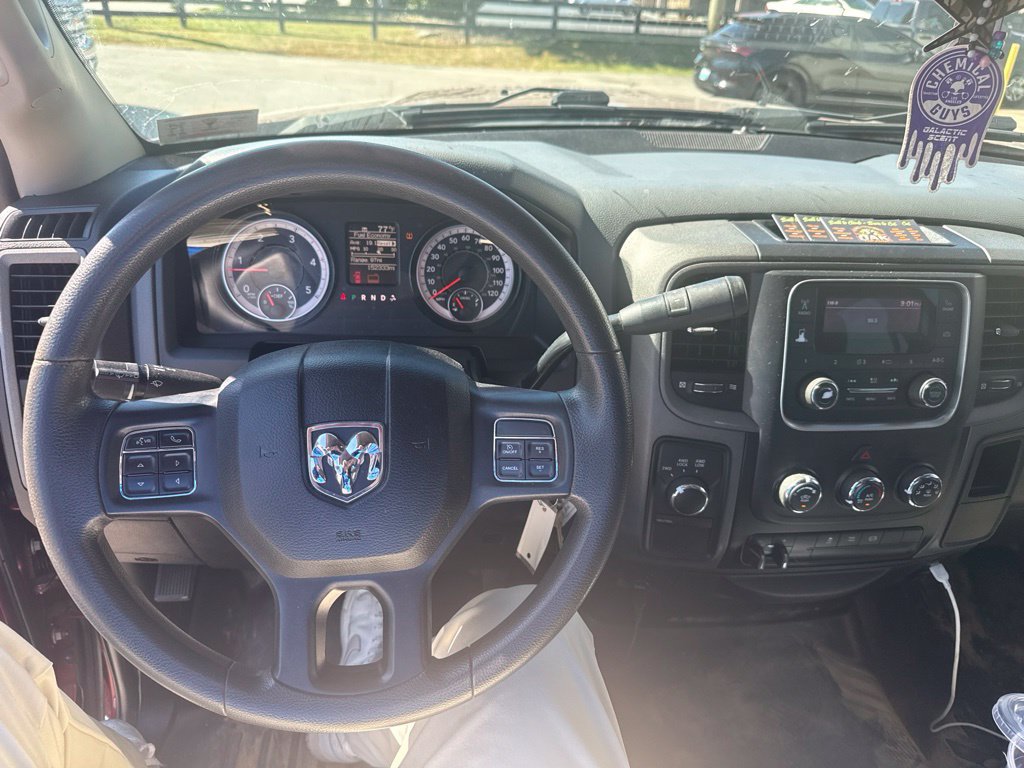 Used 2018 RAM 2500 Tradesman w/ Chrome Appearance Group AWD/4WD image 7