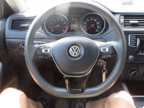 Used 2016 Volkswagen Jetta S FWD image 44