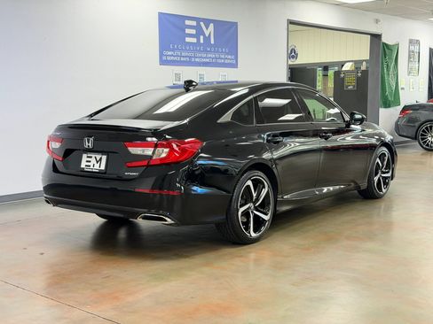 Used 2019 Honda Accord Sport image 6