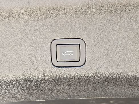 Used 2024 Cadillac Escalade Sport AWD/4WD image 13