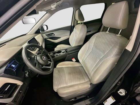Used 2023 Nissan Rogue SV AWD/4WD image 13