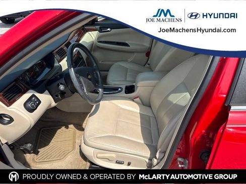 Used 2011 Chevrolet Impala LTZ FWD image 9