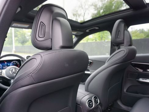 Certified 2025 Mercedes-Benz GLC 300 image 15