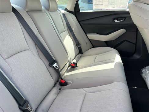 New 2025 Honda Accord SE image 19