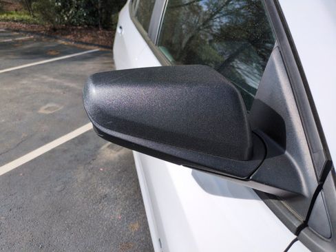 Used 2023 Chevrolet Equinox LS w/ Driver Confidence II Package FWD image 42
