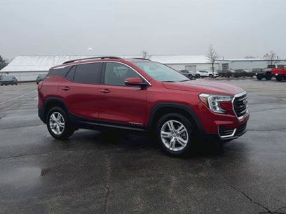 Used 2022 GMC Terrain SLE w/ Driver Convenience Package