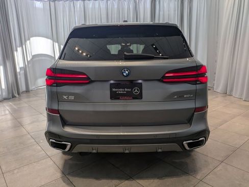 Used 2025 BMW X5 xDrive50e w/ M Sport Package image 8