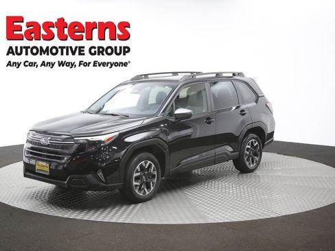 Used 2025 Subaru Forester Premium AWD/4WD image 58