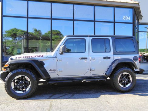 Used 2021 Jeep Wrangler Unlimited Rubicon AWD/4WD image 8