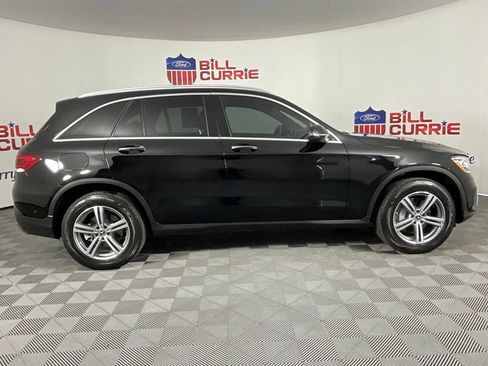 Used 2022 Mercedes-Benz GLC 300 image 2