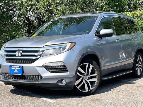 Used 2016 Honda Pilot Elite image 2