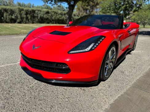 Used 2016 Chevrolet Corvette w/ 3LT Preferred Equipment Group image 33