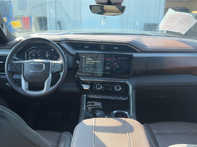 Used 2024 GMC Sierra 1500 Denali AWD/4WD image 12
