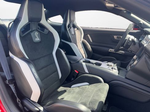 Used 2020 Ford Mustang Shelby GT500 w/ Technology Package image 9