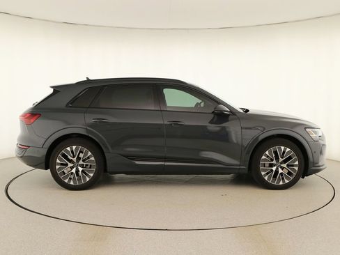 Certified 2024 Audi Q8 e-tron Premium Plus AWD/4WD image 8