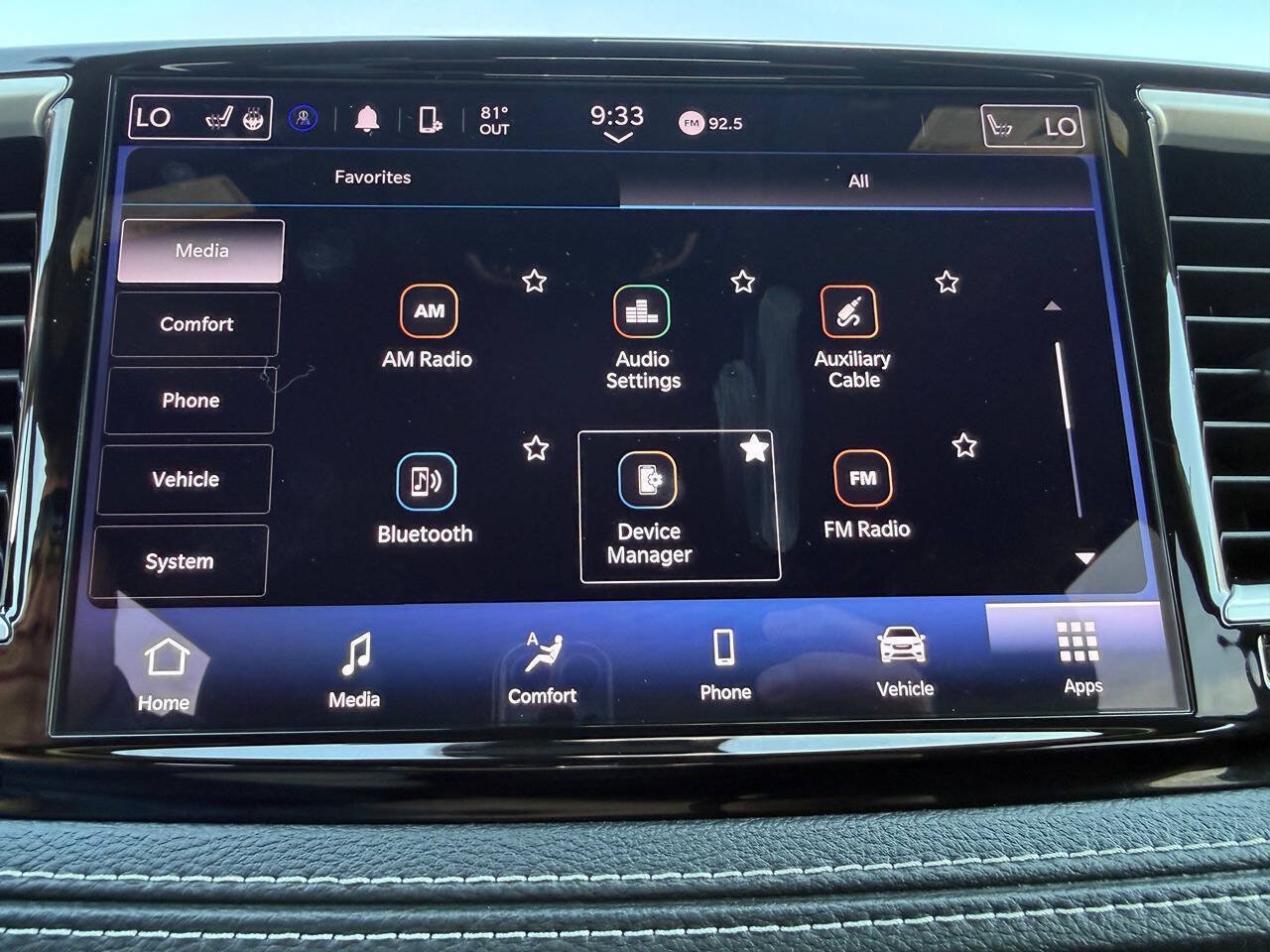 Used 2024 Chrysler Pacifica Touring FWD image 40