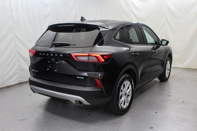 Certified 2025 Ford Escape Active AWD/4WD image 7