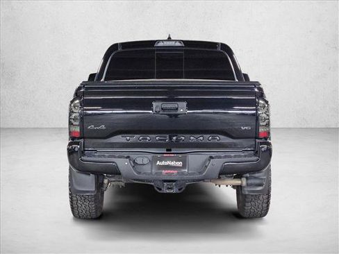 Used 2020 Toyota Tacoma Limited image 6