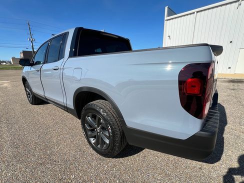 New 2026 Honda Ridgeline Sport image 7