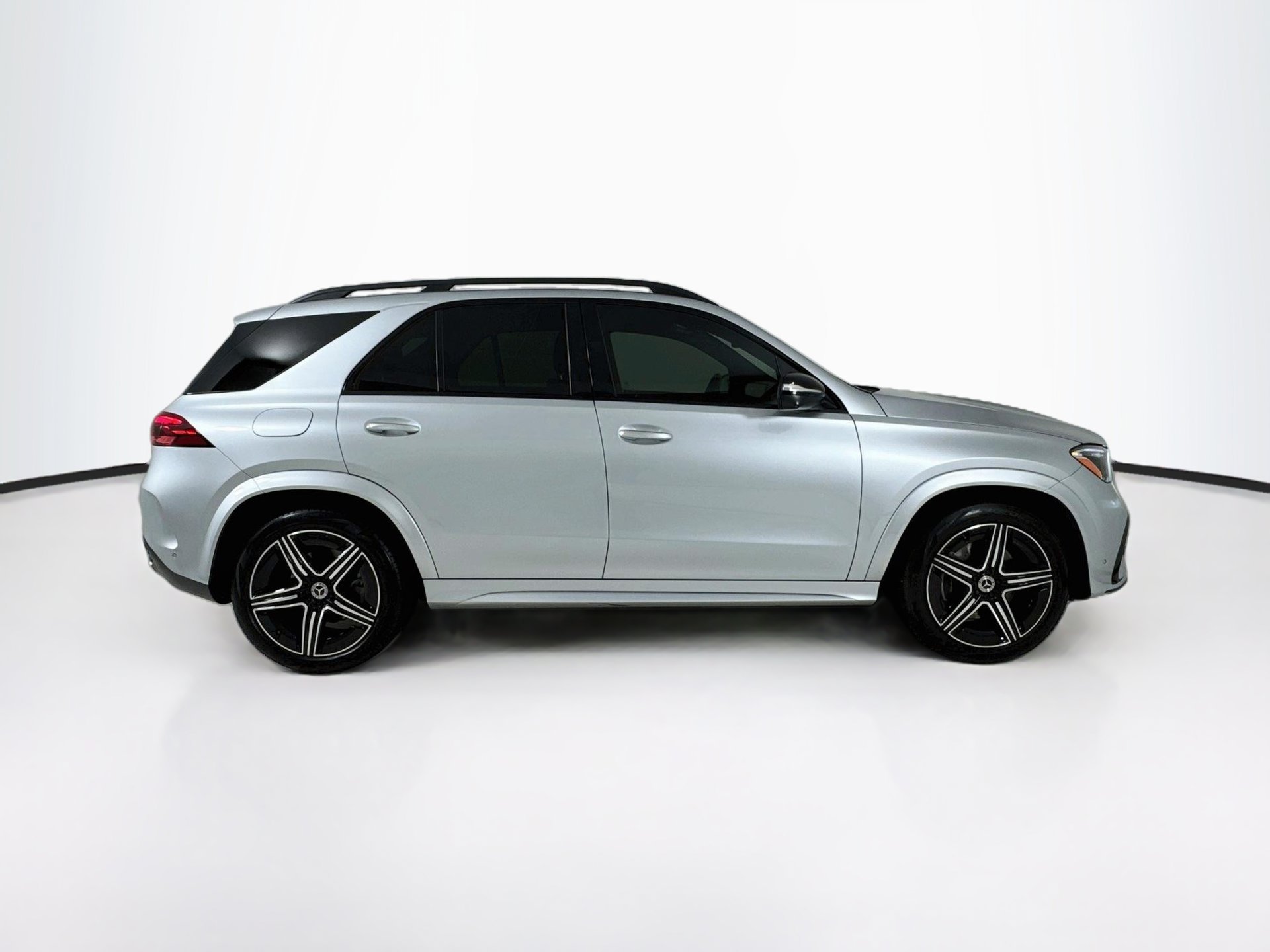 Certified 2026 Mercedes-Benz GLE 350 4MATIC image 9