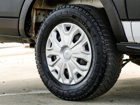 Used 2019 Ford Transit 250 130 Low Roof image 53