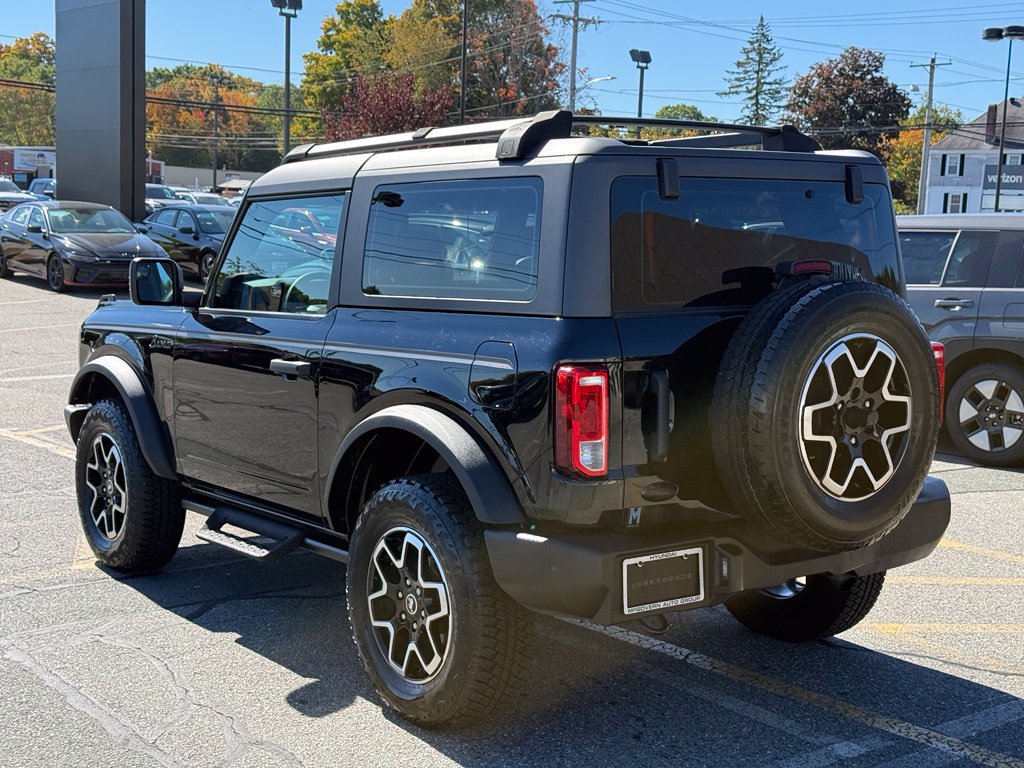 Used 2023 Ford Bronco 2-Door AWD/4WD image 3