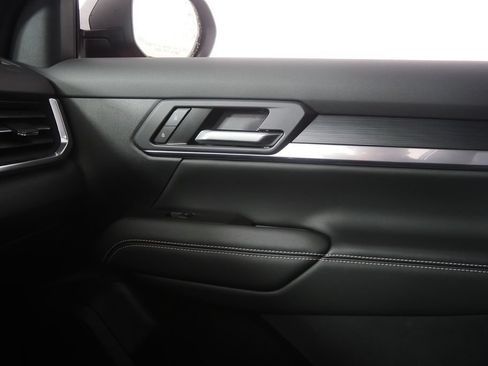 Used 2025 GMC Terrain Elevation w/ Black Edition AWD/4WD image 23