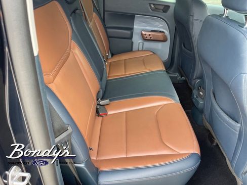 Used 2023 Ford Maverick Lariat w/ Lariat Luxury Package FWD image 16