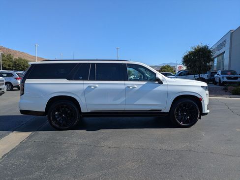 Used 2022 Cadillac Escalade ESV Sport w/ Touring Package AWD/4WD image 2