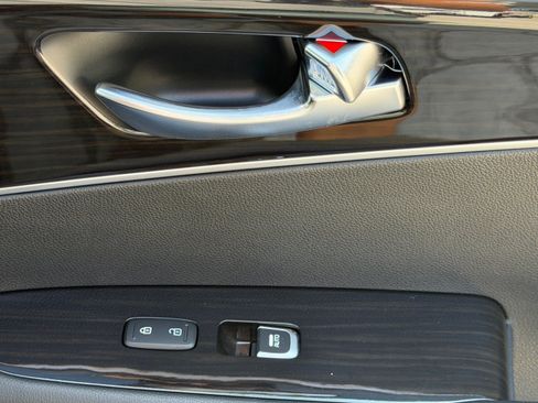 Used 2019 Kia Sorento FWD image 9