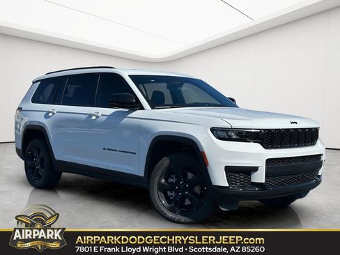 New 2025 Jeep Grand Cherokee L Altitude AWD/4WD image 1