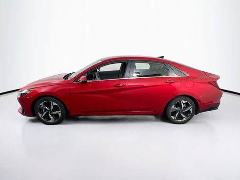 Used 2022 Hyundai Elantra SEL w/ Convenience + Premium Package FWD image 8