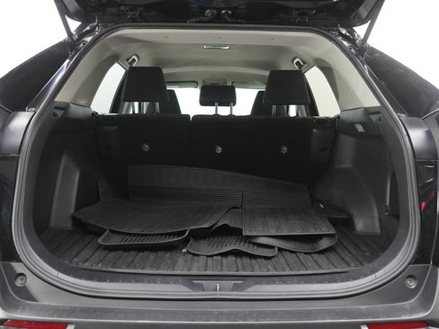 Used 2020 Toyota RAV4 LE w/ All Weather Liner Package AWD/4WD image 13